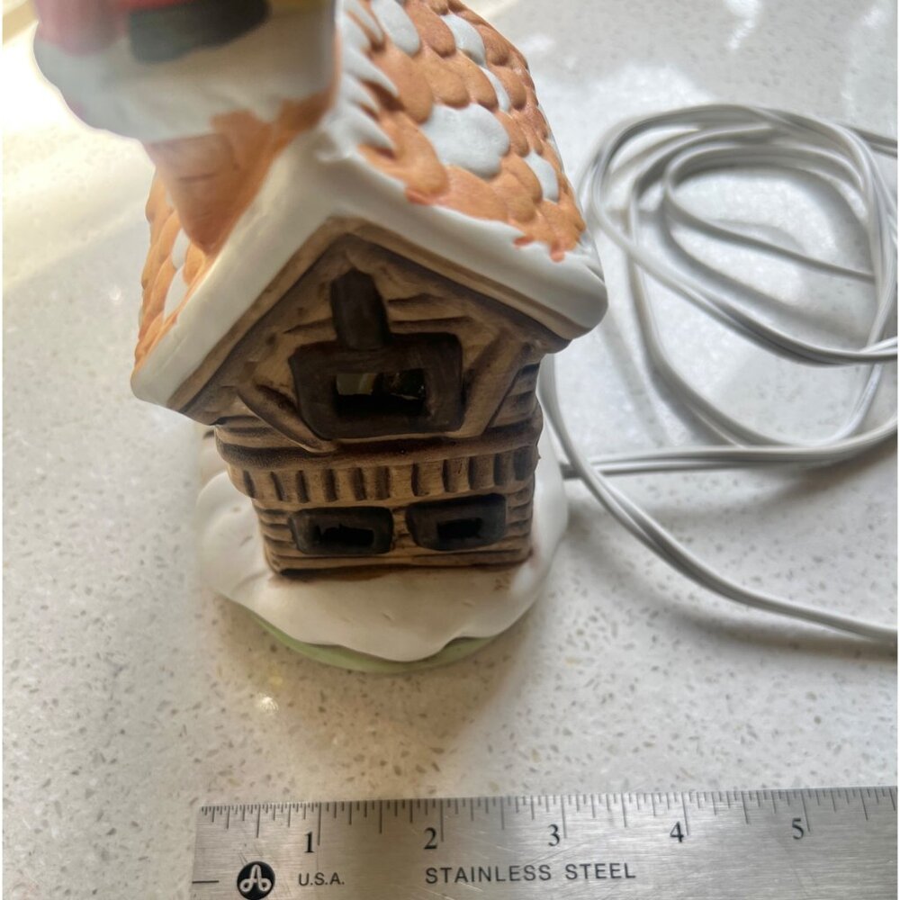 Santa Going Down the Chimney Ceramic House Lamp Decoration Christmas Tree Works - Picture 10 of 11